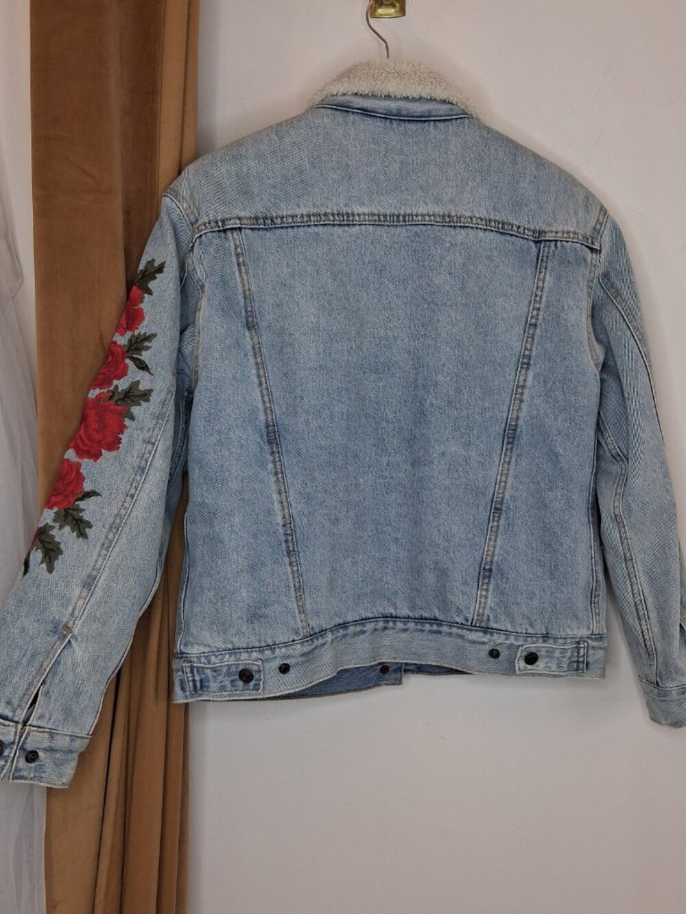 Levi Strauss & Co - Fleece Lined Denim Rose Jacket Size M - Picture 5 of 5